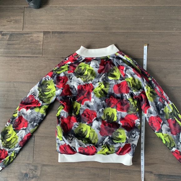 Adidas zip up sweater colourful with roses - Picture 3 of 3